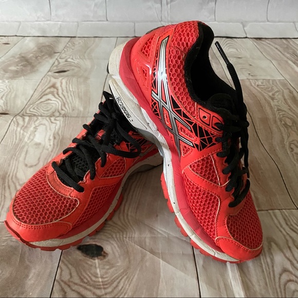 Men’s ASICS GT-2000 Sunrise Red 6.5 sneakers - Picture 1 of 7